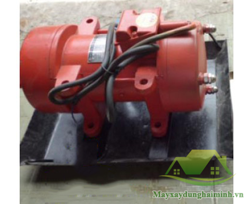 Máy đầm bàn JinLong 1,1KW (3Pha)