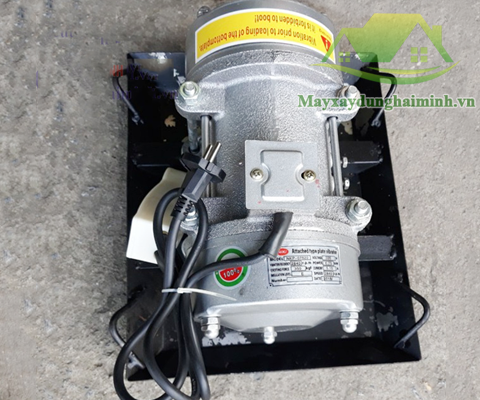 Máy đầm bàn Niki 0,75KW (220V)